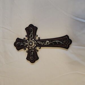 Cross wall decor